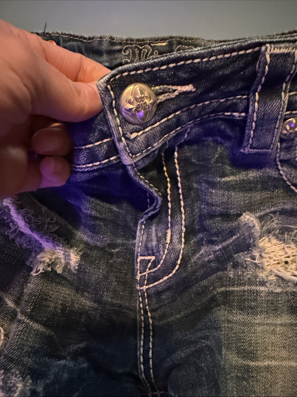 Miss Me Distressed Dark Wash Denim Shorts - Blue - Picture 5 of 10